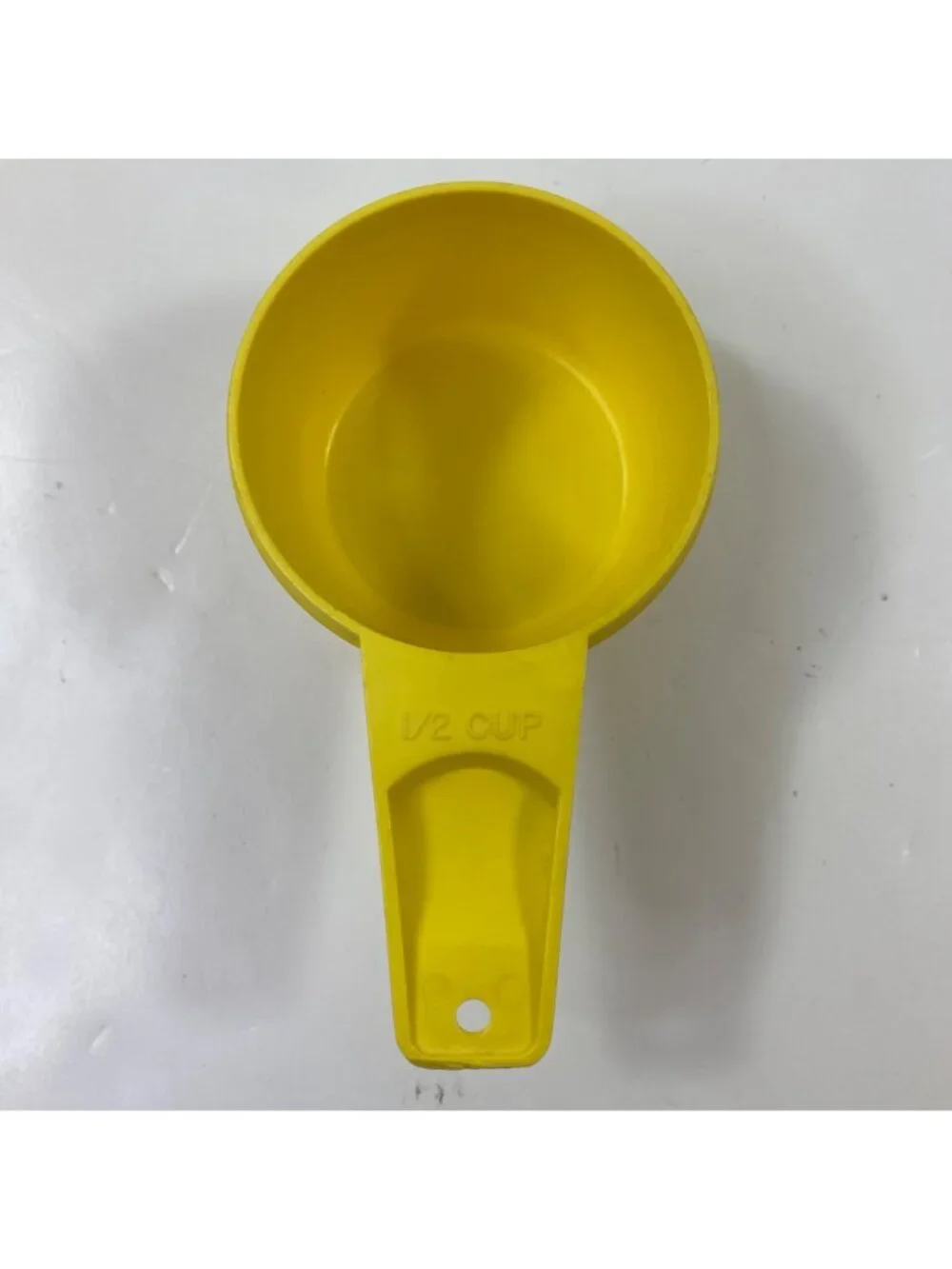 Vintage Tupperware Yellow Measuring Cups 1  3/4 1/2  1/4 Cup Plastic Set Of 4